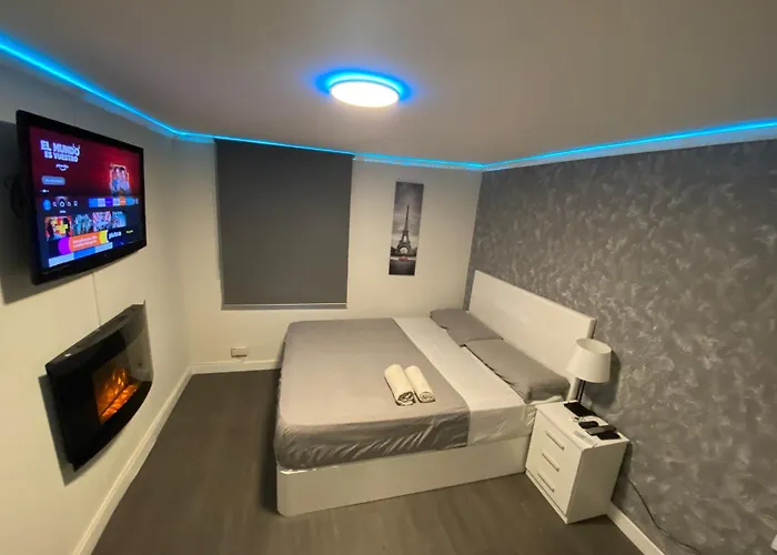 Habitaciones Cerca Del Centro De Barcelona, Barceloneta, Aeropuerto Y Fira